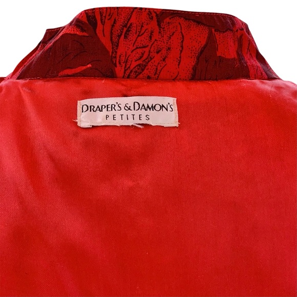 Draper’s & Damon’s Petites Red & Gold Embroidered Beaded Jacket Medium or Large - Picture 8 of 8